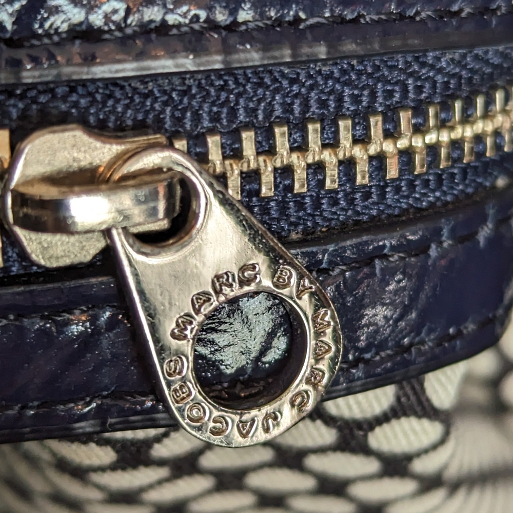 Marc Jacobs Patent Leather Tote - Picture 11 of 12